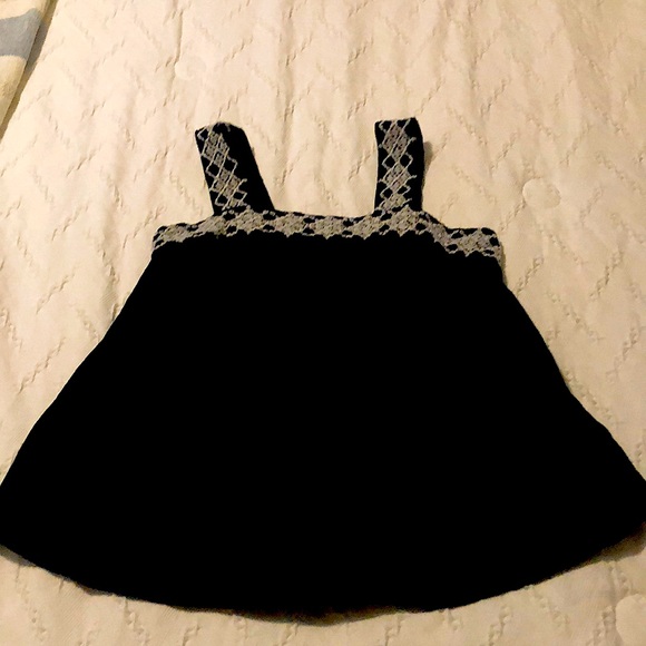 Universal Thread embroidered top (S) - Picture 1 of 3